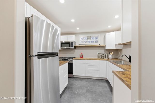 2304 McKinley Avenue, Anchorage, AK 99517