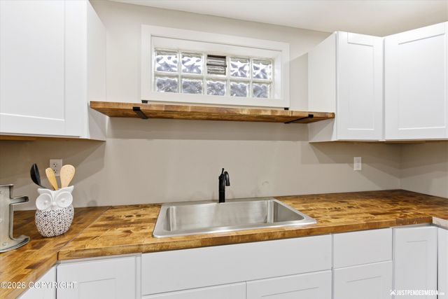 2304 McKinley Avenue, Anchorage, AK 99517