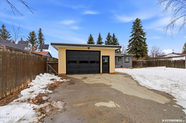 2304 McKinley Avenue, Anchorage, AK 99517