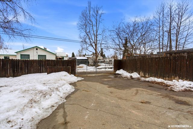 2304 McKinley Avenue, Anchorage, AK 99517