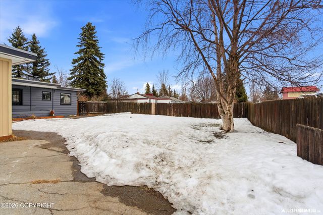 2304 McKinley Avenue, Anchorage, AK 99517