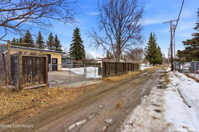 2304 McKinley Avenue, Anchorage, AK 99517