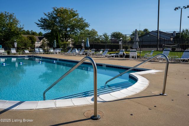 10502 Southern Meadows Dr, 103, Louisville, KY 40241