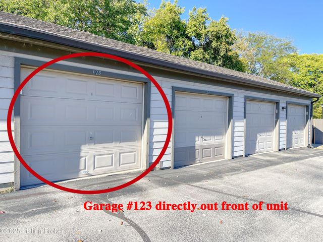 10502 Southern Meadows Dr, 103, Louisville, KY 40241