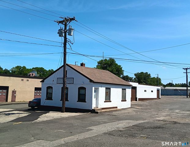 112 Porter Street, Waterbury, CT 06708