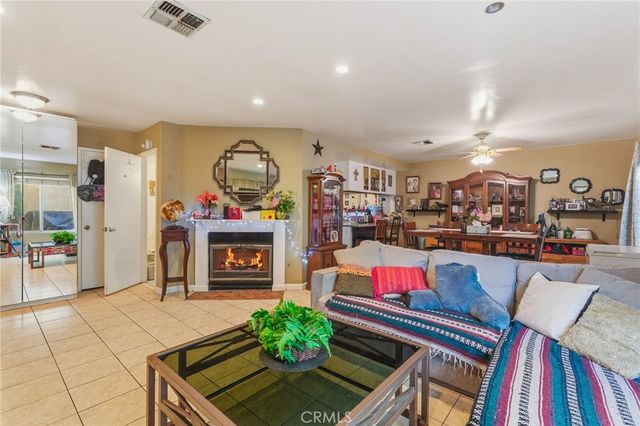 8439 Sunset Trail B, Rancho Cucamonga, CA 91730