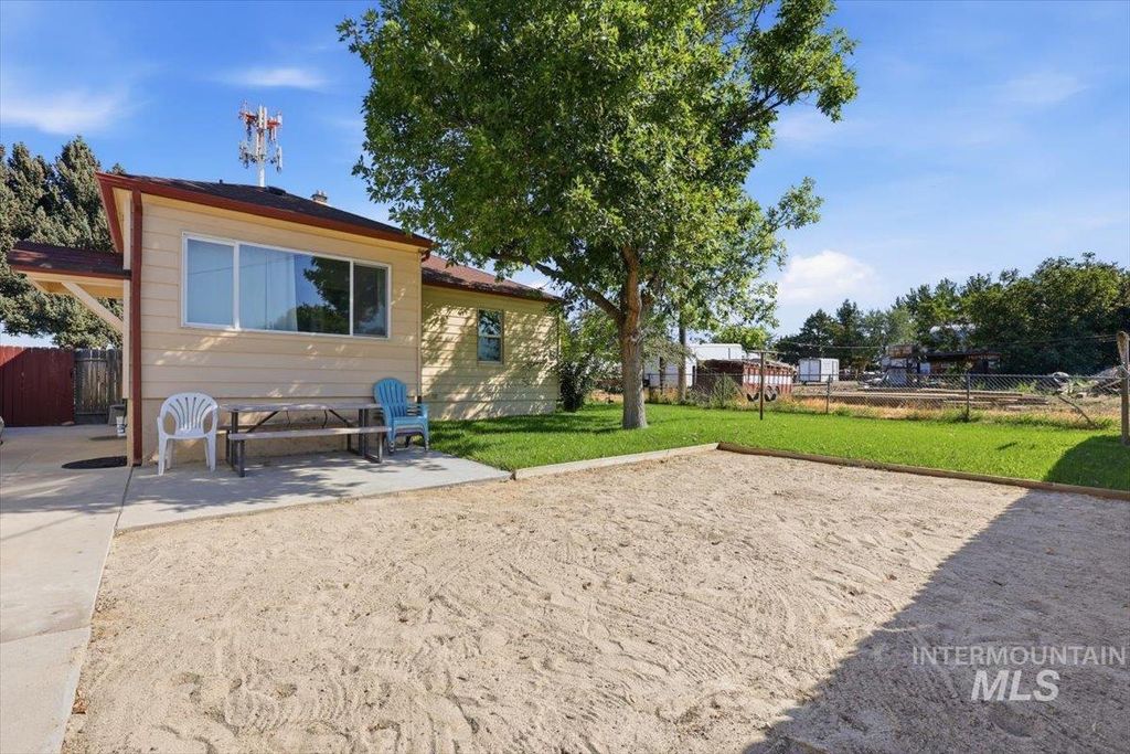 2909 Port Street, Nampa, ID 83687 photo 4
