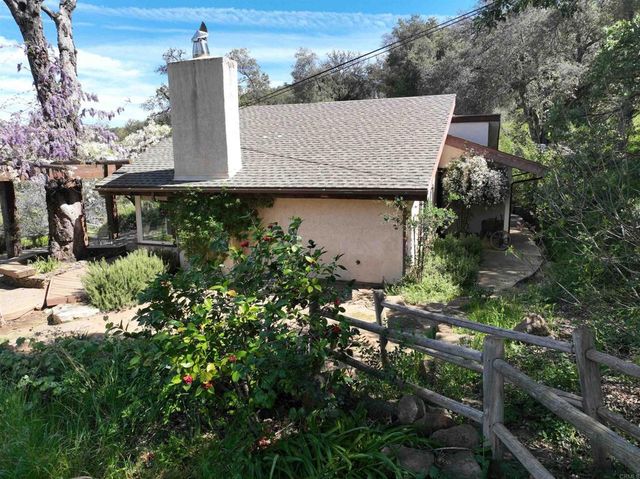 28843 Angel Mountain Road, Santa Ysabel, CA 92070
