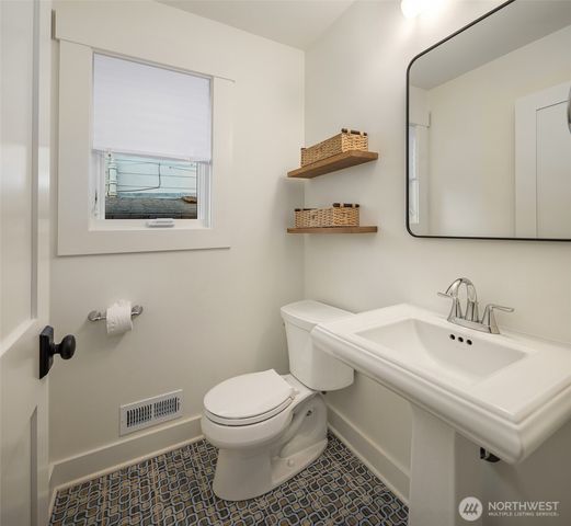 4402 Letitia Avenue S, Seattle, WA 98118