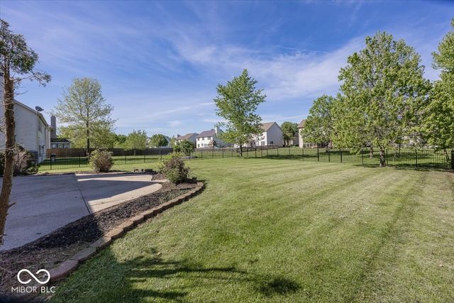 1128 Red Dunes Run, Avon, IN 46123