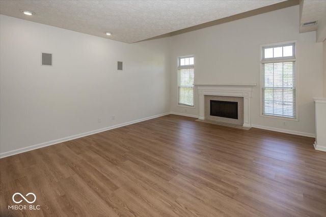 1128 Red Dunes Run, Avon, IN 46123