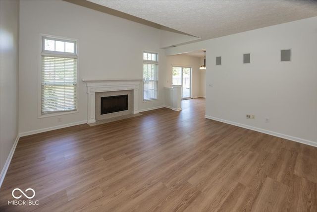 1128 Red Dunes Run, Avon, IN 46123