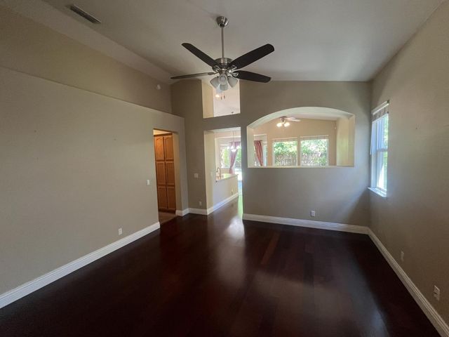 534 Kilsyth Ct, Folsom, CA 95630