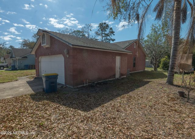 1380 W HIGH PLAINS Drive W, Jacksonville, FL 32218