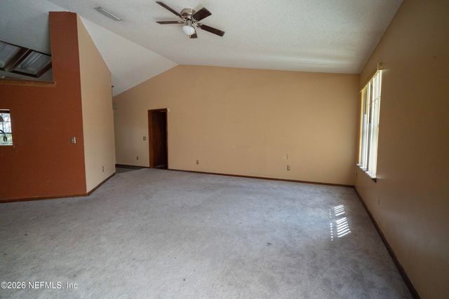 1380 W HIGH PLAINS Drive W, Jacksonville, FL 32218