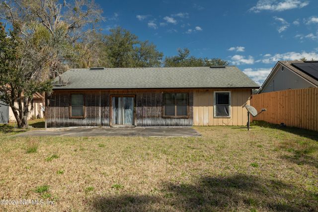 1380 W HIGH PLAINS Drive W, Jacksonville, FL 32218