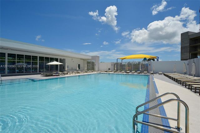 14951 Royal Oaks Lane 1609, North Miami, FL 33181