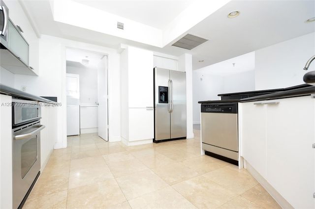 14951 Royal Oaks Lane 1609, North Miami, FL 33181
