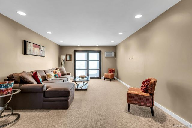 457 Village Drive 457, Hauppauge, NY 11788