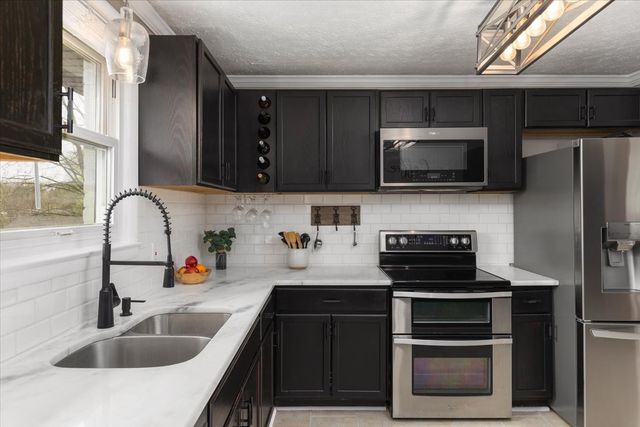 922 Potter Ln, Nashville, TN 37206