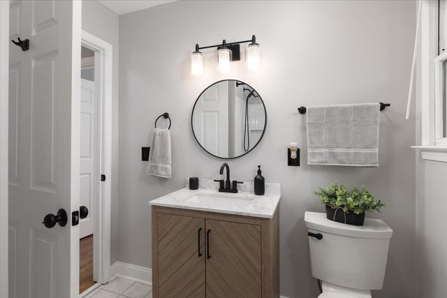 922 Potter Ln, Nashville, TN 37206