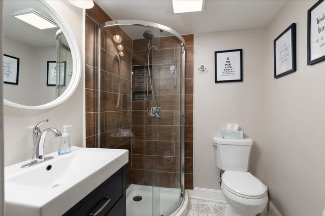 922 Potter Ln, Nashville, TN 37206