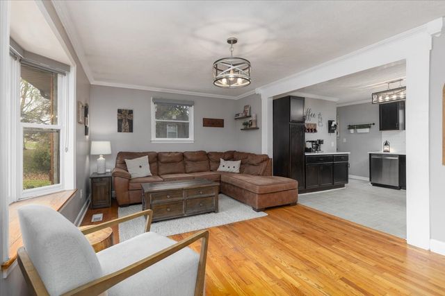 922 Potter Ln, Nashville, TN 37206