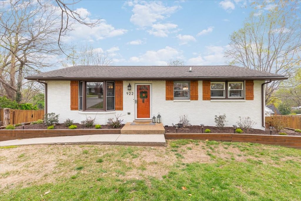 922 Potter Ln, Nashville, TN 37206