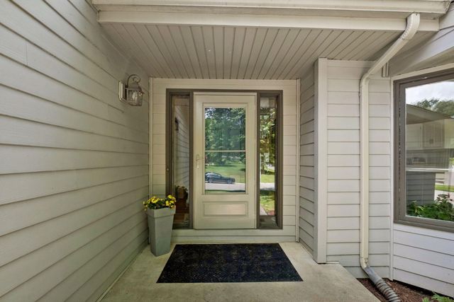 10296 173rd Street W, Lakeville, MN 55044