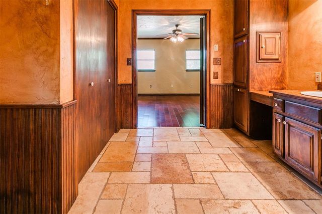 3808 N Markwell Avenue, Bethany, OK 73008