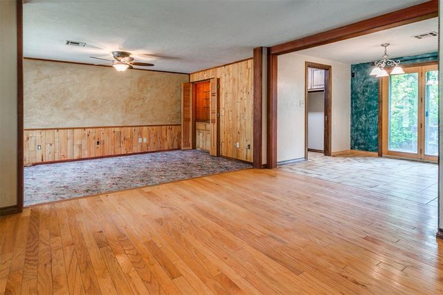 3808 N Markwell Avenue, Bethany, OK 73008