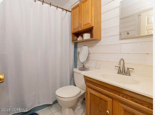 9 Barry Lane, Hazlet, NJ 07730