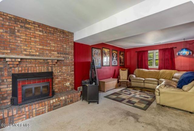 9 Barry Lane, Hazlet, NJ 07730