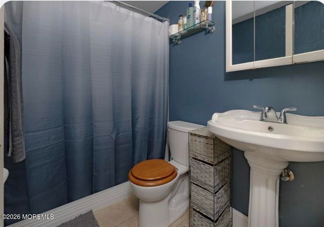 9 Barry Lane, Hazlet, NJ 07730