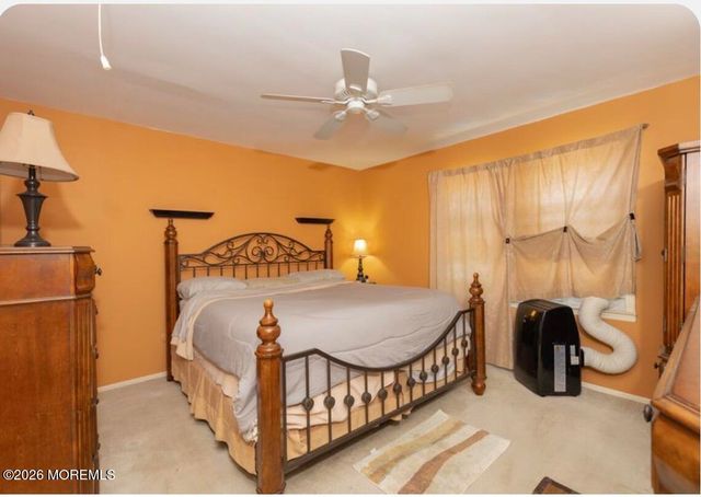 9 Barry Lane, Hazlet, NJ 07730