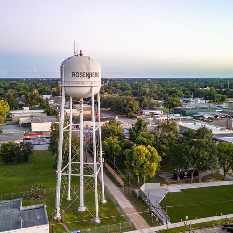 130 Afton June Drive, Rosenberg, TX 77471