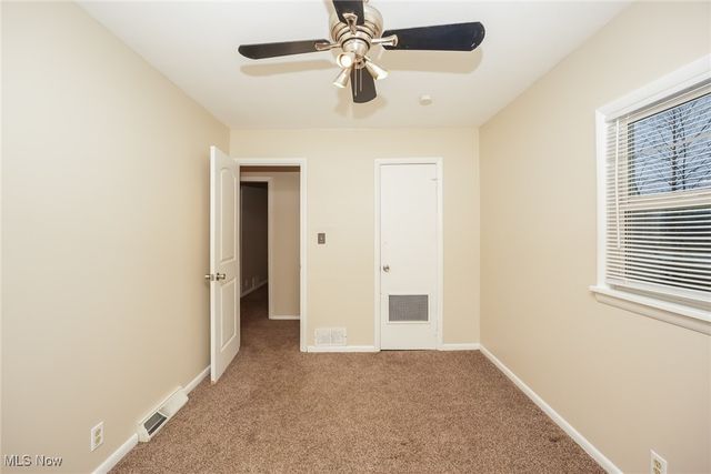 9720 Root Road, Columbia Station, OH 44028