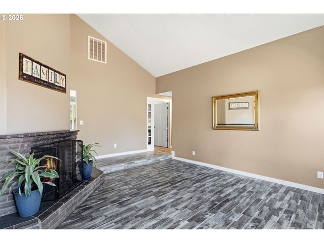 13113 Se 19TH St, Vancouver, WA 98683