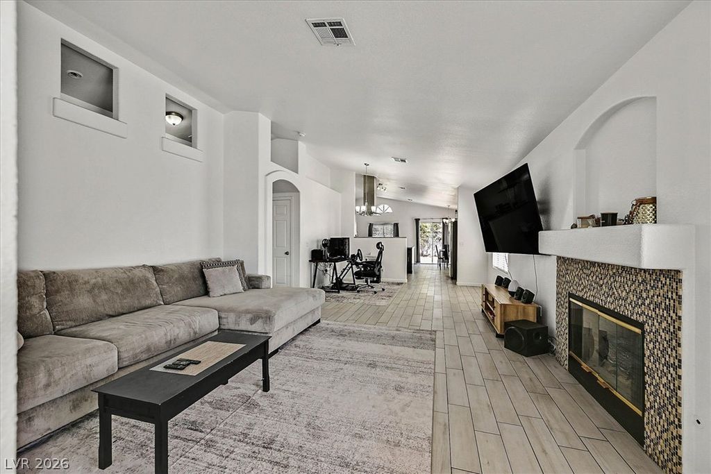 7008 Overhill Avenue, Las Vegas, NV 89129 — photo 2