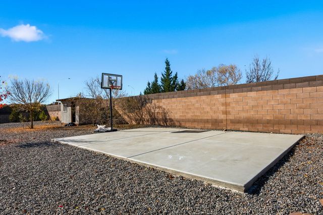 8815 Downburst Avenue NW, Albuquerque, NM 87120