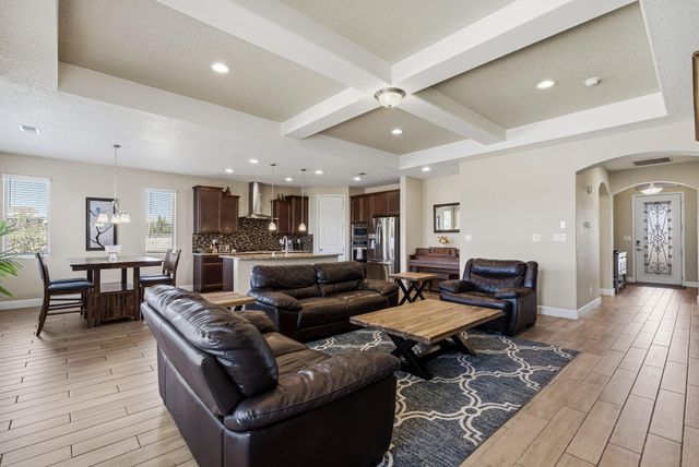 8815 Downburst Avenue NW, Albuquerque, NM 87120