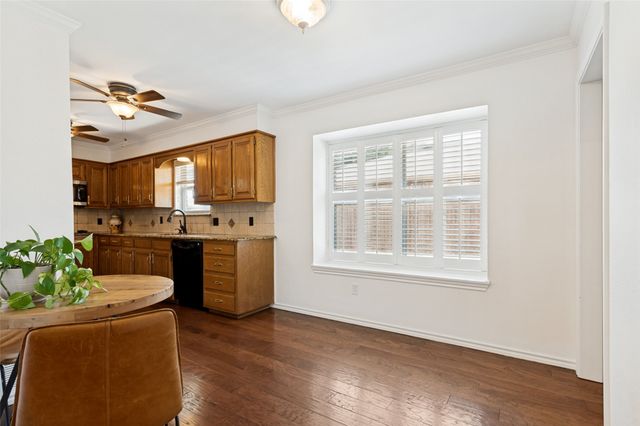 1005 De Pauw Drive, Arlington, TX 76012