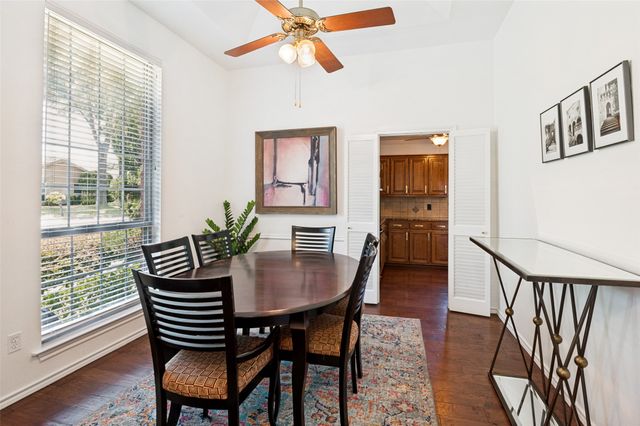 1005 De Pauw Drive, Arlington, TX 76012