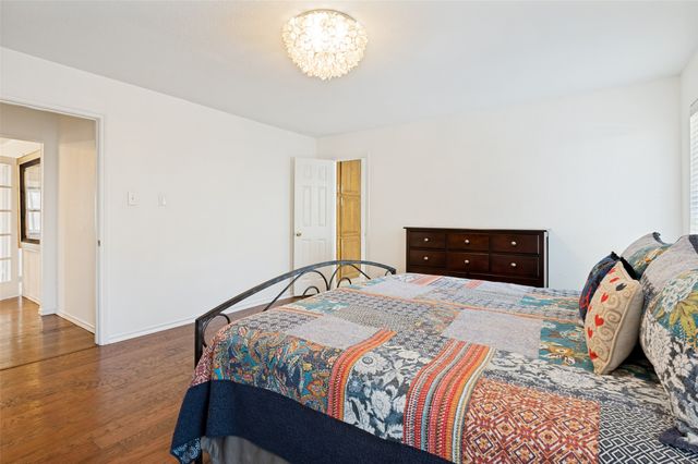 1005 De Pauw Drive, Arlington, TX 76012