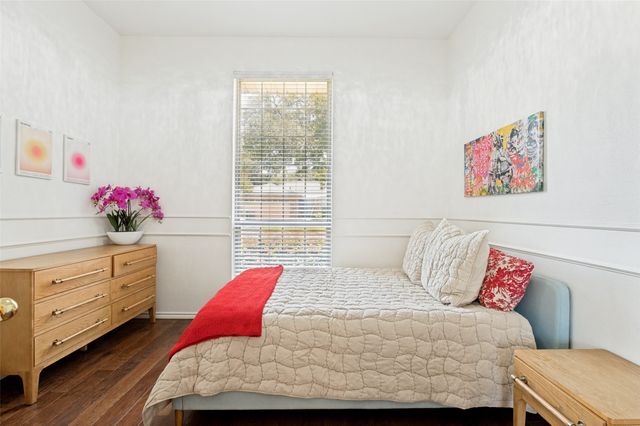 1005 De Pauw Drive, Arlington, TX 76012