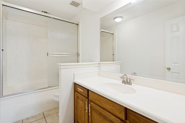 1005 De Pauw Drive, Arlington, TX 76012