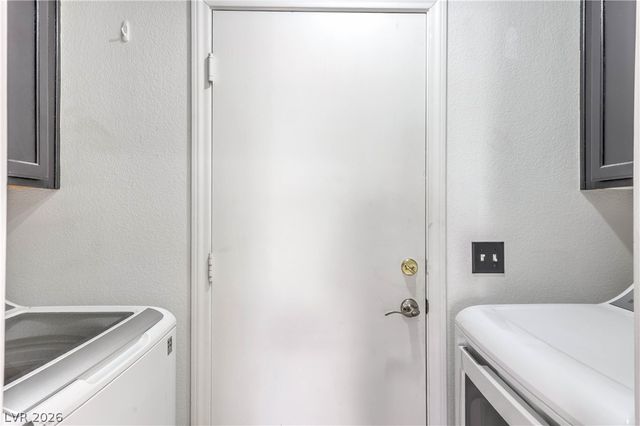 3301 Cheyenne Gardens Way, North Las Vegas, NV 89032