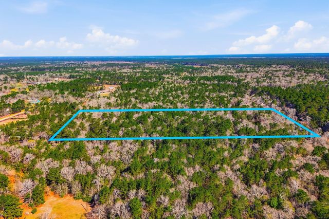 530 Smith Lane, Cleveland, TX 77328