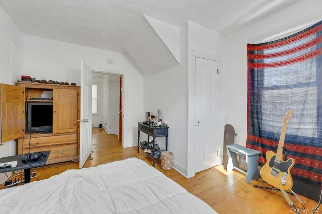 65 Lake Road, Valley Cottage, NY 10989