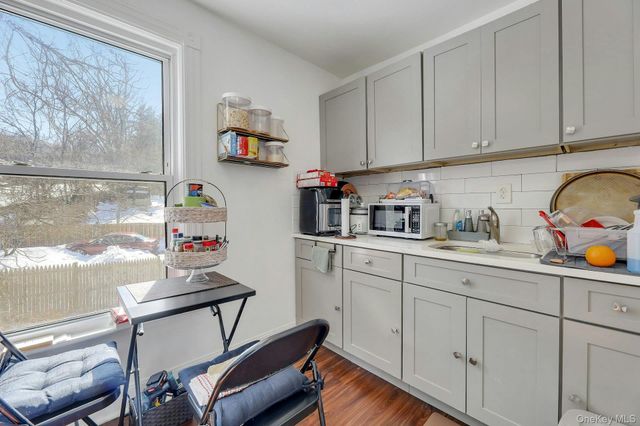 65 Lake Road, Valley Cottage, NY 10989